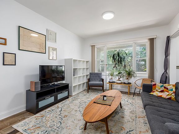 5th image of 640 W 44th St