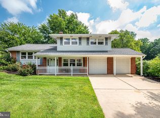 104 Saint Regis Dr, Newark, DE 19711