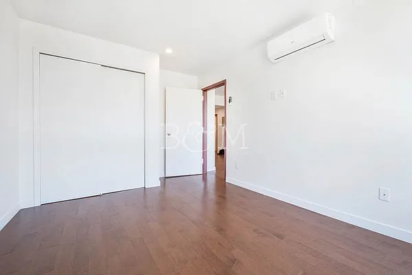 Rented by Brick&Mortar | media 23