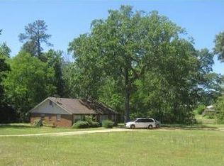 5741 Main St, Millbrook, AL 36054