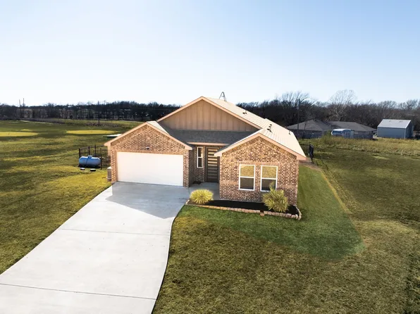 315 De La Torre St, Trenton, TX 75490