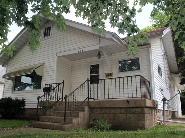 426 S Clinton St, Clinton, IL 61727
