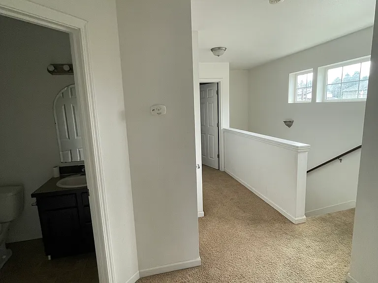 9907 Farwest Dr SW — Photo 13
