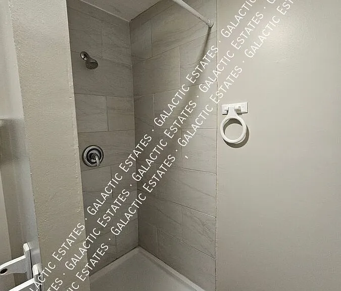 65 Pine St #3 — Photo 12