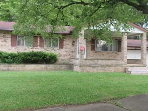 3143 Linda Dr NW, Warren, OH 44485