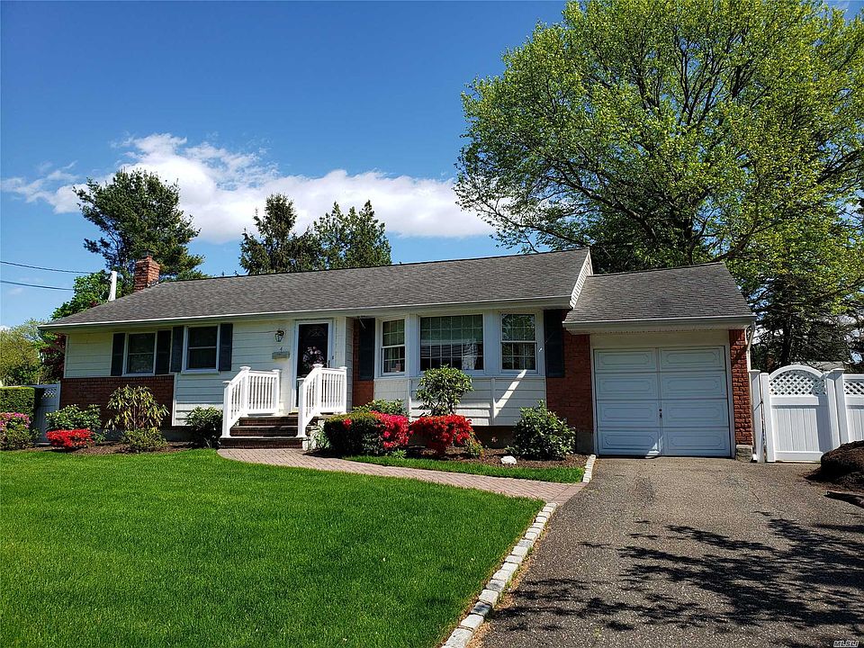 1st image of 4 Marlowe Pl