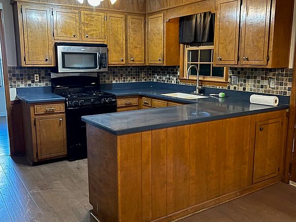 5th image of 115 Cotswold Ave