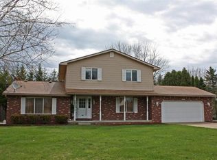 2454 Plainview Dr, Flushing, MI 48433