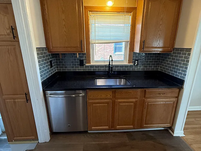 9616 Colwell Ave — Photo 13