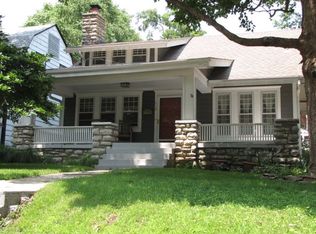 638 Huntington Rd, Kansas City, MO 64113