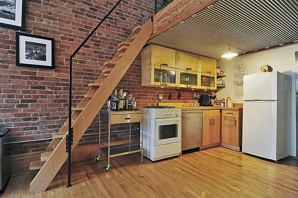 Rented by Corcoran | media 19