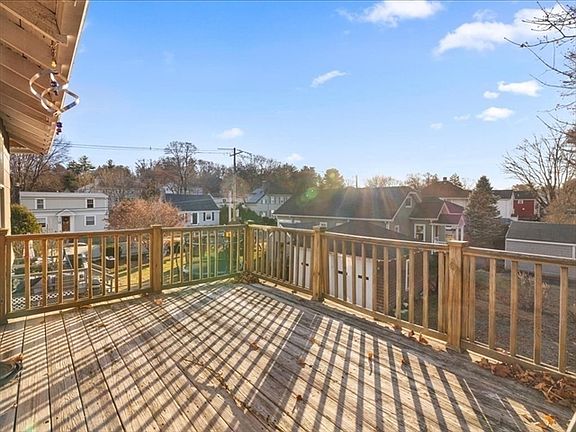 2nd image of 31 Cottage St