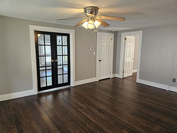 Large living room AND a Bonus Room