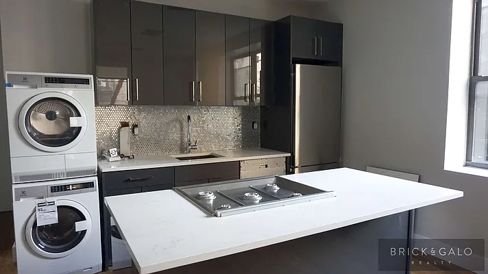 Rented by BRICK & GALO REALTY CORP | media 13