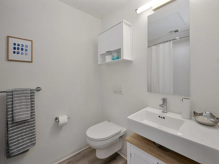4 WEEKS FREE ON A 13 MONTH LEASE — Photo 12