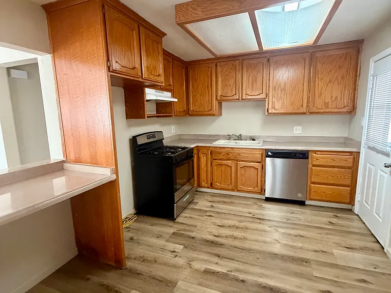 808 Ann Arbor Dr — Photo 4
