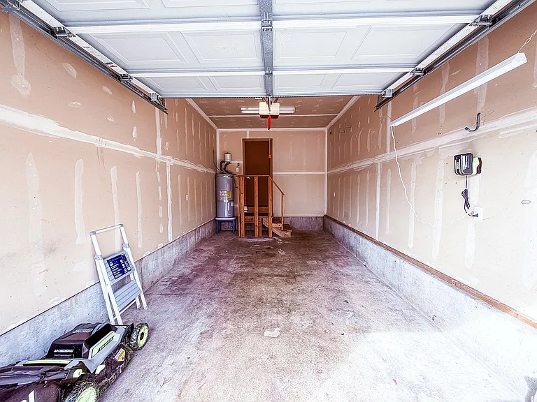 1 car garage. Lawn mower for tenant use.