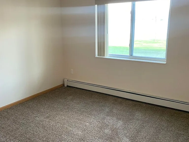 Westport Apartments — Photo 20