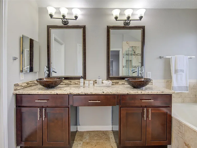 14802 Newton Falls Ln — Photo 20