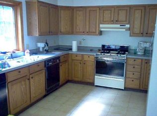 16-18 Highland Dr, Shutesbury, MA 01072