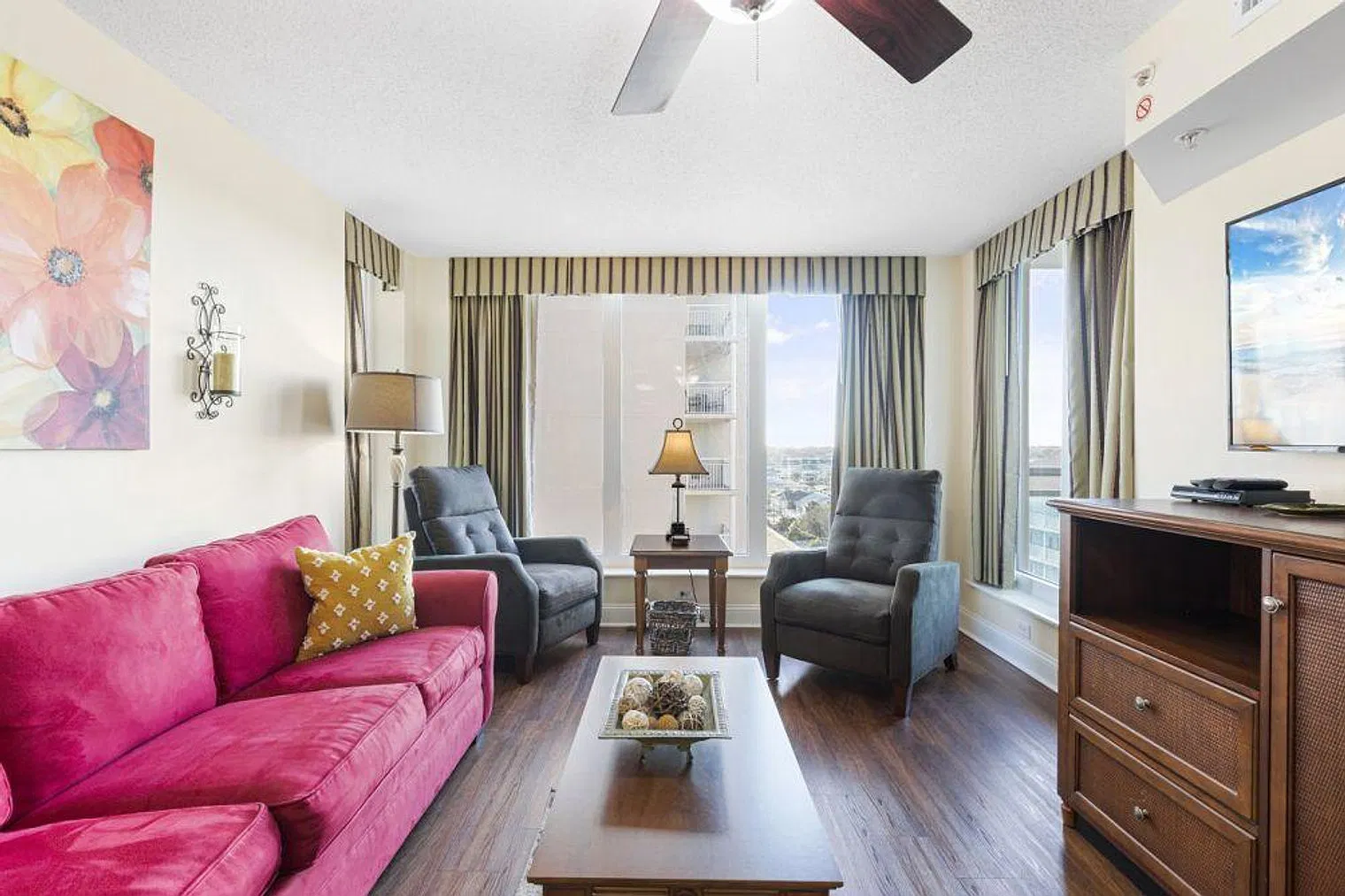 2 bed, 2.0 bath, 1097 sqft, $3,288 — Photo 3