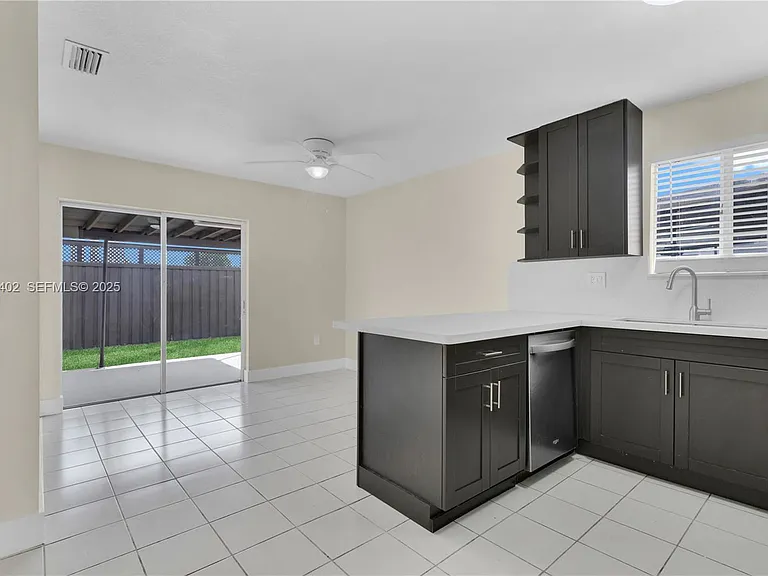 16215 SW 137th Ct — Photo 4
