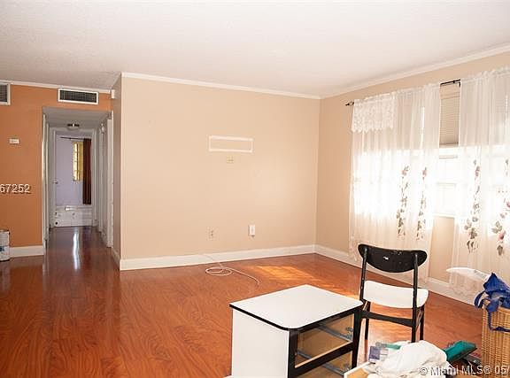 3rd image of 20320 NE 2nd Ave APT 25