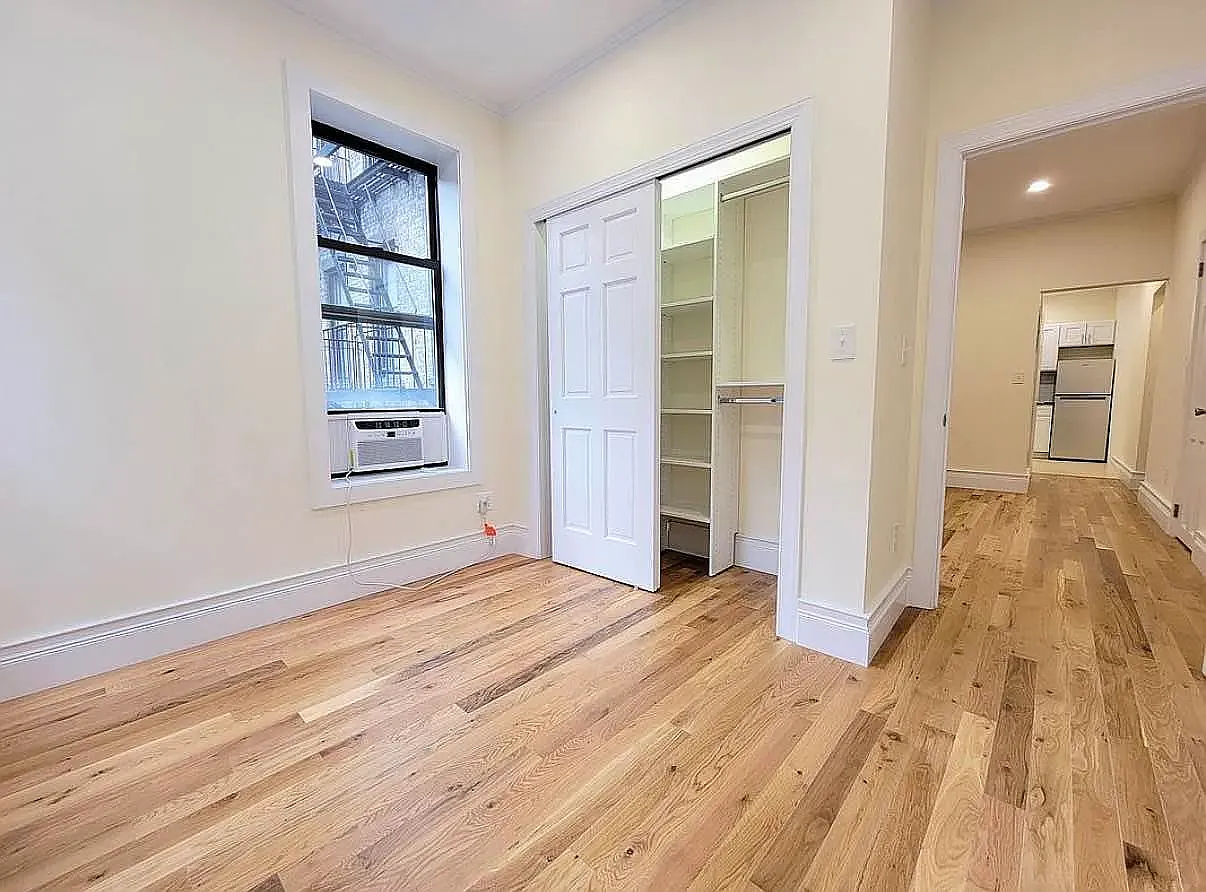 131 Thompson Street — Photo 2