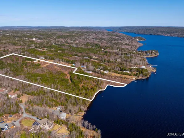 183 Myra Rd #R-1a, Halifax, NS B3E 1G1