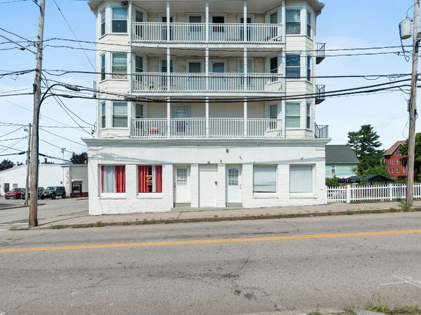 60 Rathbun St #3R