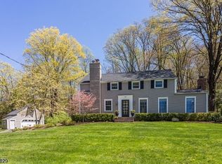 11 Valley View Rd, Morristown, NJ 07960