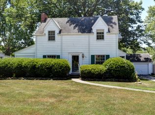 1458 E Bennett St, Springfield, MO 65804