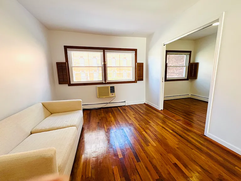 359 Grove St #2 — Photo 8