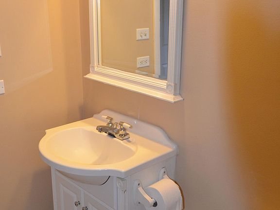 4th image of 12760 Central Ave APT 2E