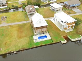 132 Janelle Dr, Bay Saint Louis, MS 39520