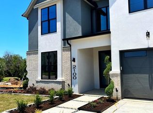 2100 Holt Way, Grapevine, TX 76051