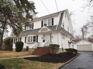 228 W 7th Ave, Roselle, NJ 07203
