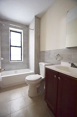 Rented by CITY SKYLINE REALTY INC | media 21