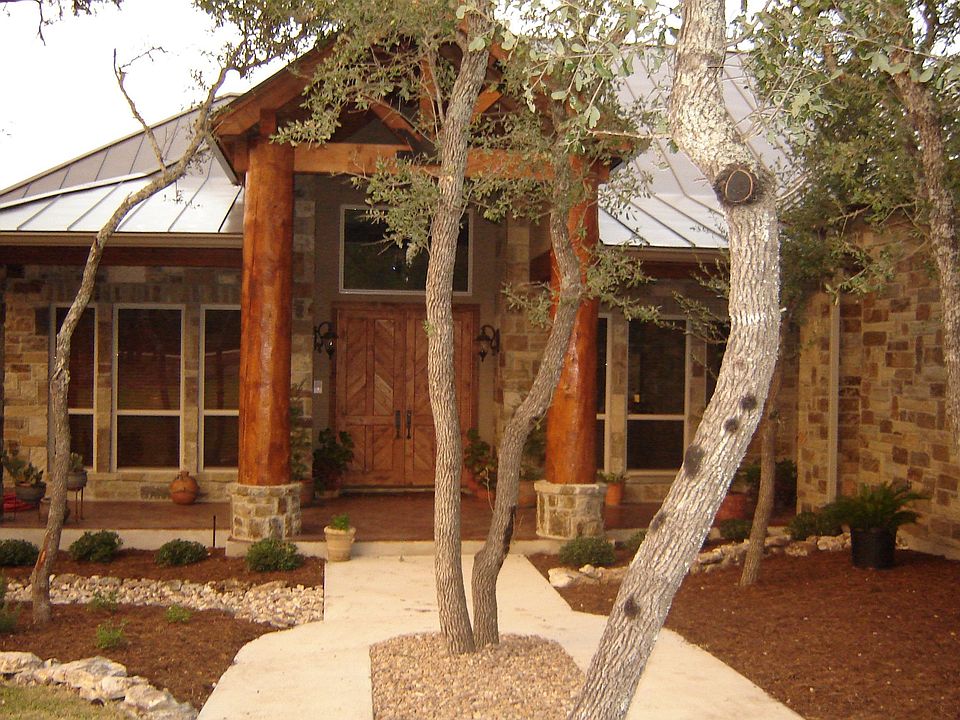 Custom Elegant/Rustic Hill Country Home