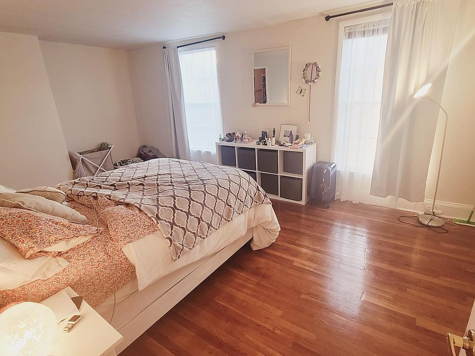 Large Bedroom