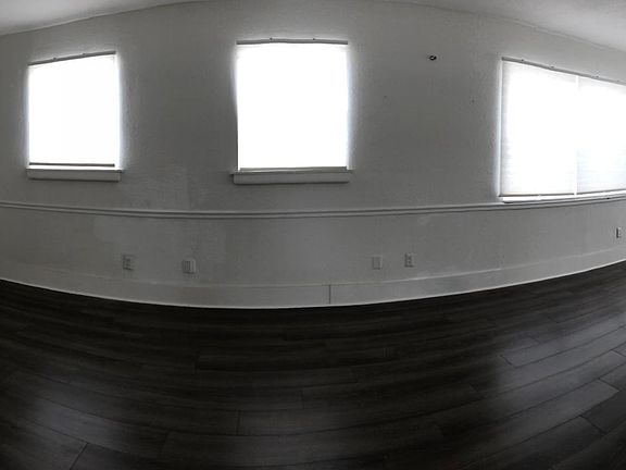 2nd image of 4634 N Florida Ave #1/2