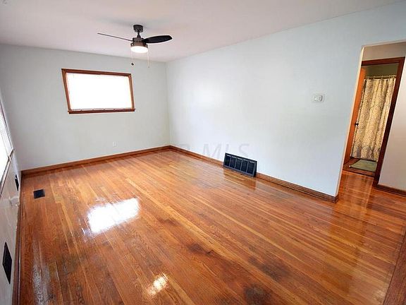 5th image of 1404 Byron Ave