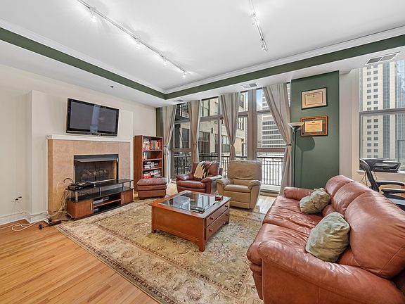 2nd image of 212 W Washington St APT 708