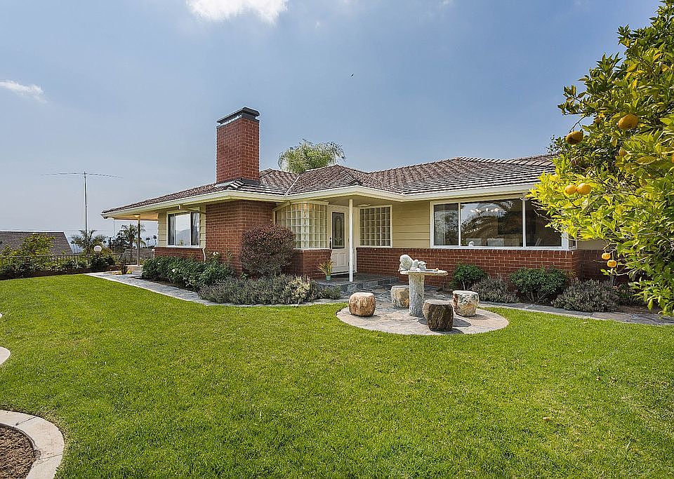 1st image of 504 N Sunset Canyon Dr