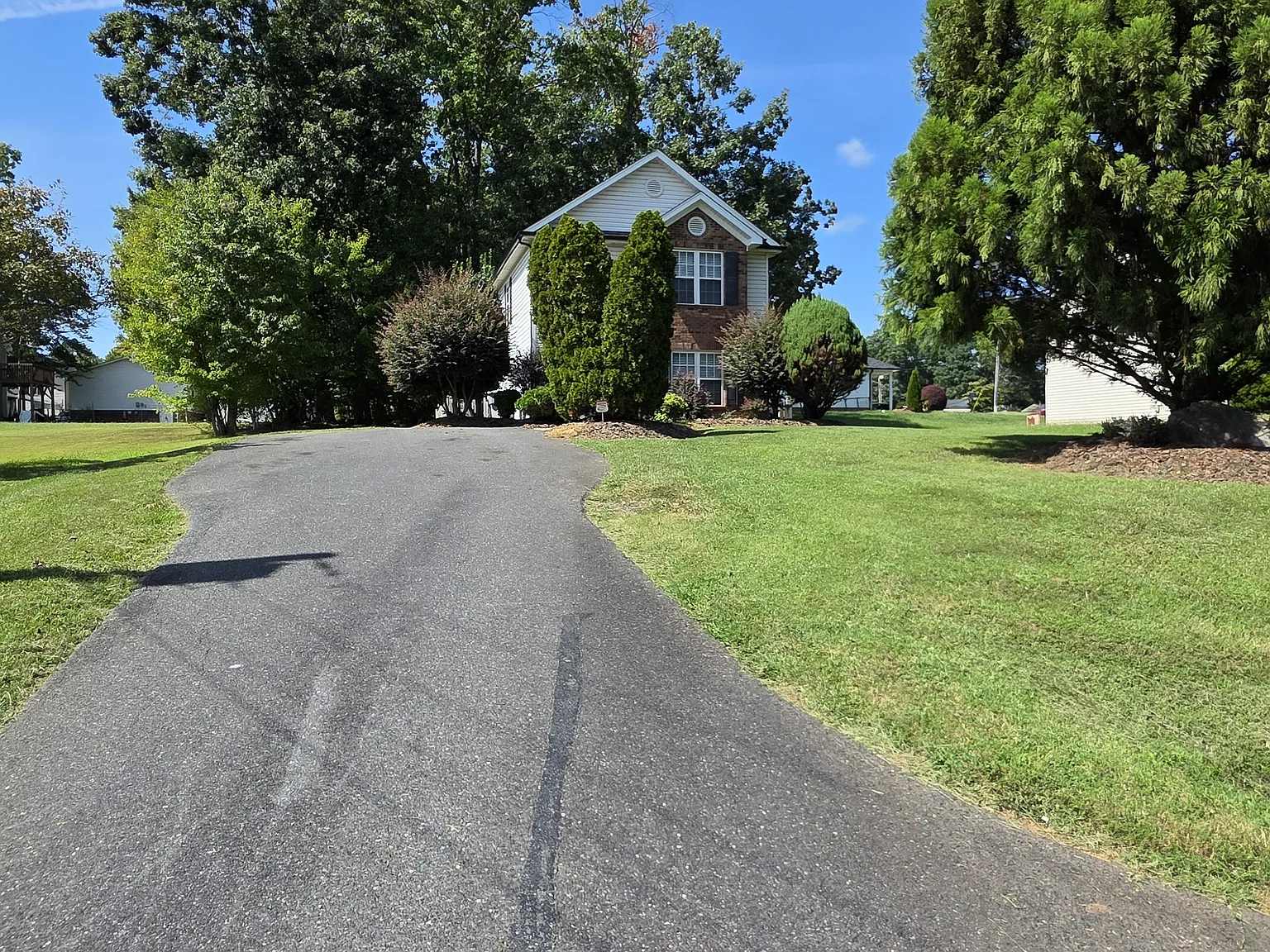 3 bed, 1292 sqft, $1,695 — Photo 3