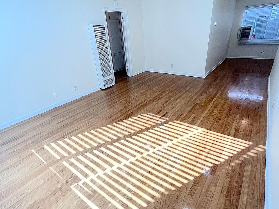 1st image of 1417 N Harper Ave APT 3
