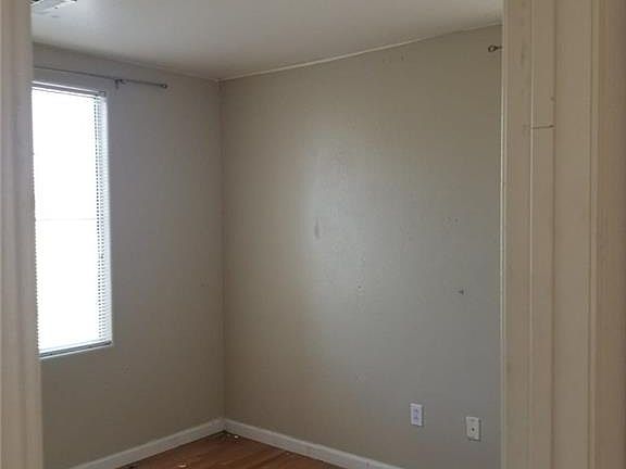 5th image of 2562 Olay St