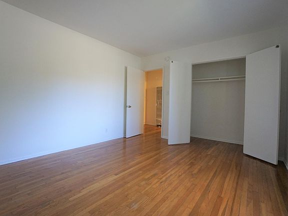 2nd image of 1302 S Saltair Ave #1-D