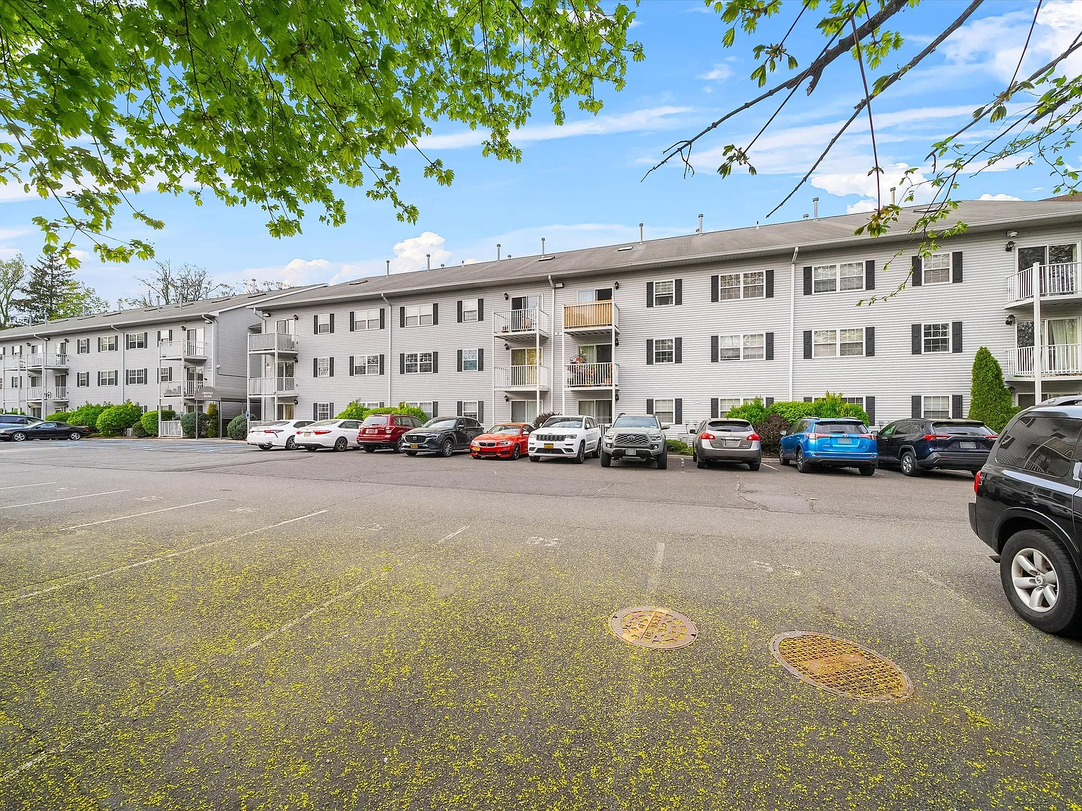 2 bed, 1425 sqft, $3,050 — Photo 2