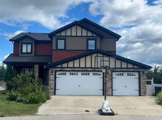 10 S Parkdale Way SE, Slave Lake, AB T0G2A3